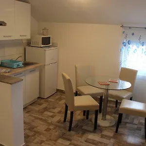 Apartman Anicic Coric, Omišalj