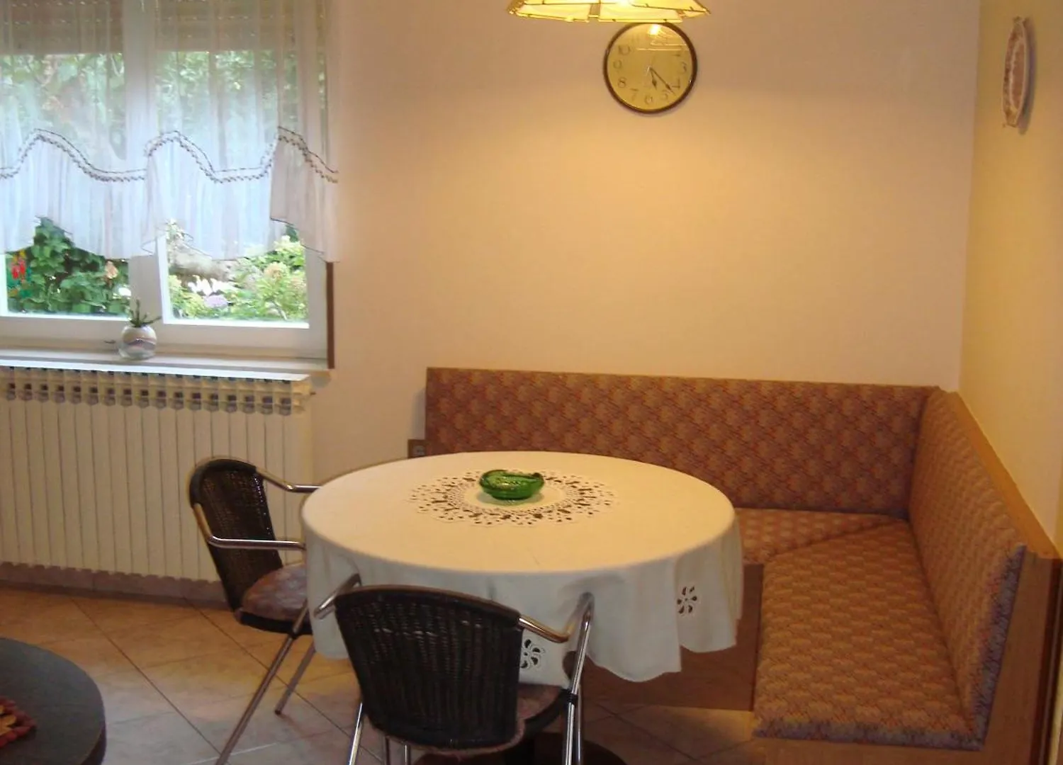 Apartman 1 Omisalj 0*,  Croatia